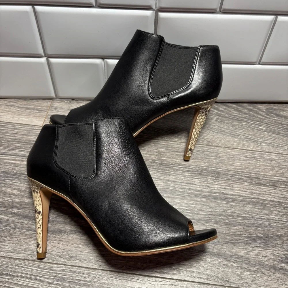 Coach Adrianna‎ Black Leather Peep Toe Bootie 6.5B